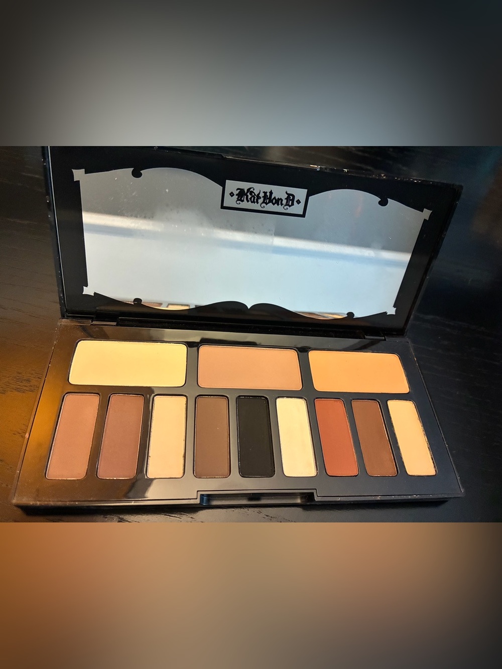 Kat Von D Eye Shadow Contour Palette - Shade & Light NIB